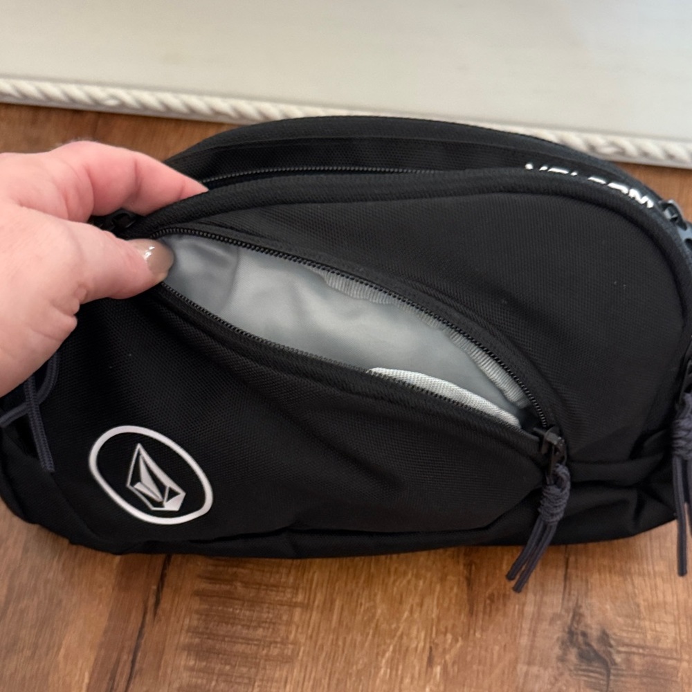 Volcom Black Belt Bag unisex - Picture 7 of 14